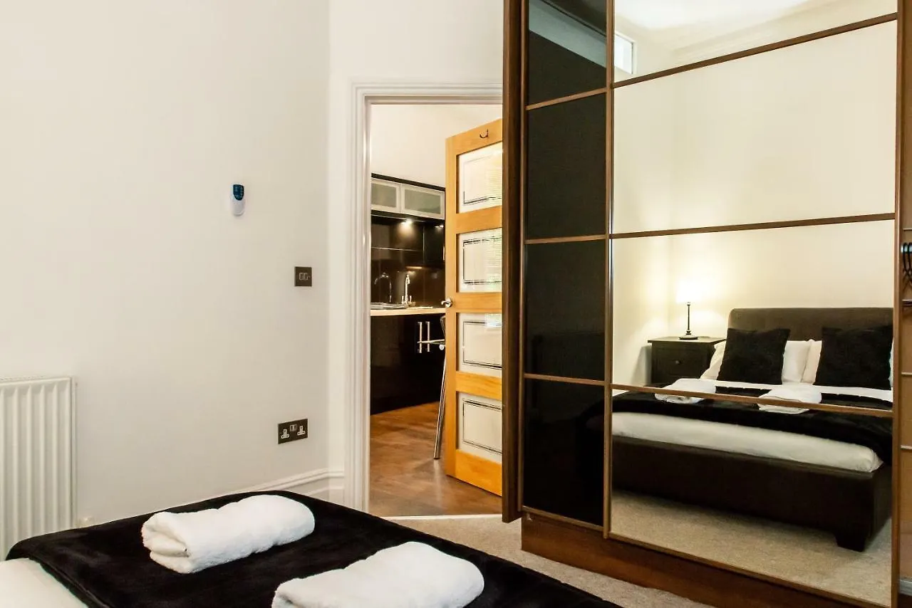 2 Bed Flat Near Town Centre Apartment Bournemouth 0*,